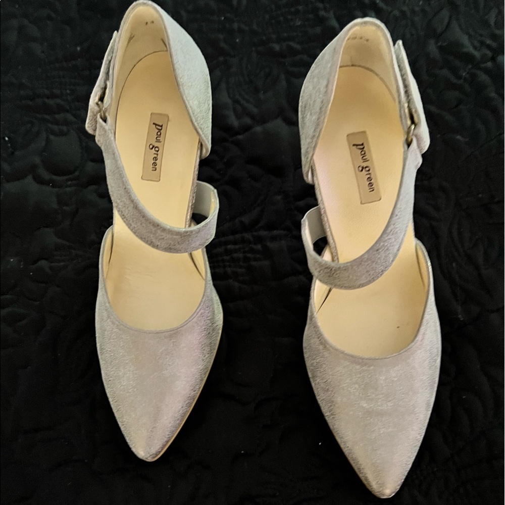 Paul Green Metallic pumps NEW
